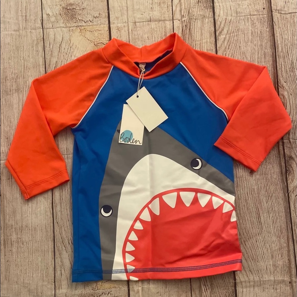 NWT Mini Boden rash guard Size 3-4y